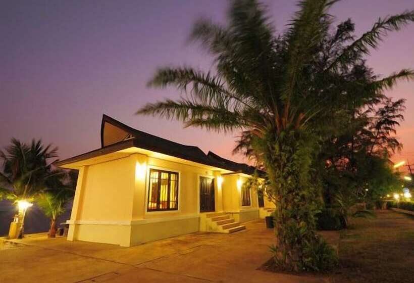 فندق Baan Faa Talaychan Resort