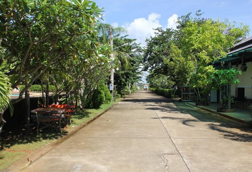 فندق Baan Faa Talaychan Resort