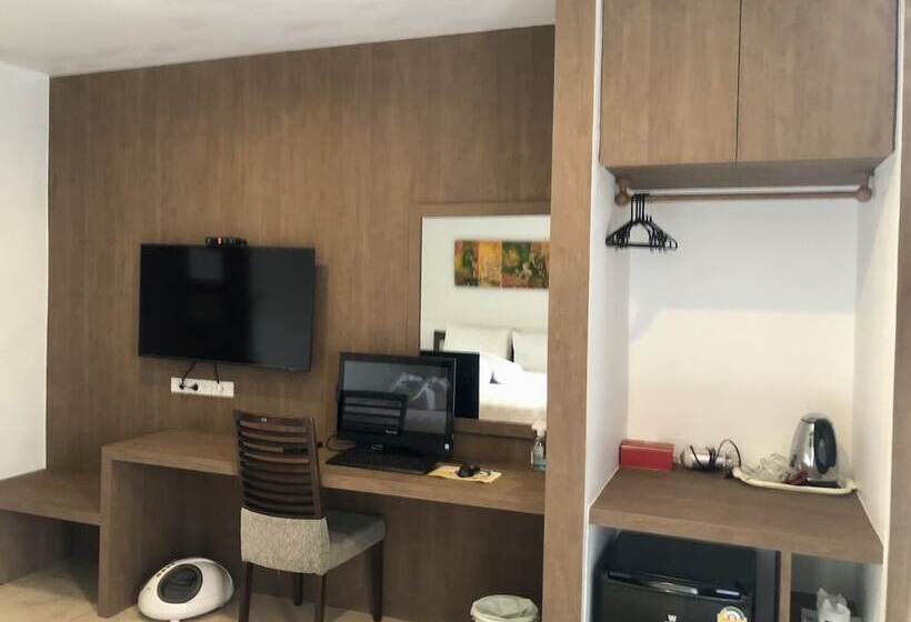 בית מלון כפרי Baan Talay   Thungwualaen