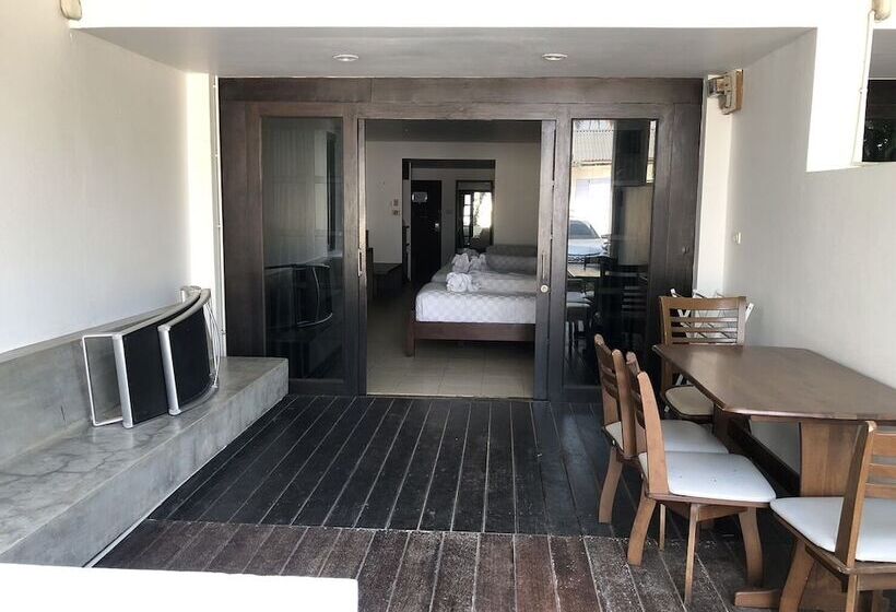 בית מלון כפרי Baan Talay   Thungwualaen