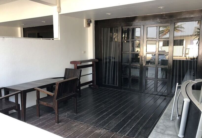 בית מלון כפרי Baan Talay   Thungwualaen