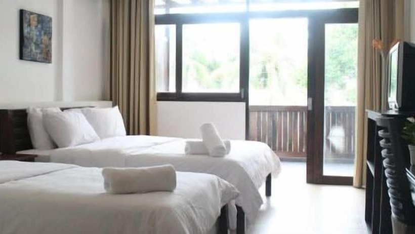 בית מלון כפרי Baan Talay   Thungwualaen