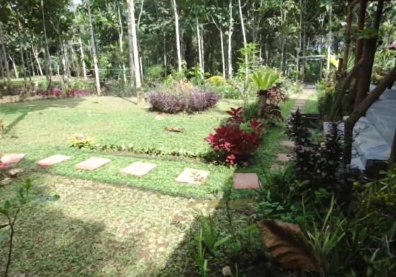 בית מלון כפרי Balitrekk Boutique