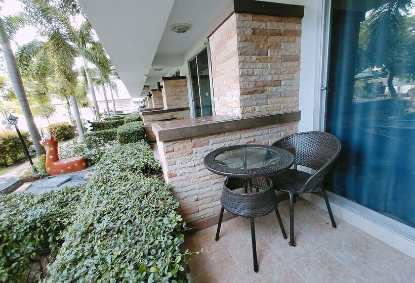 ホテル Banana Park