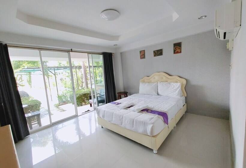 فندق Banana Park