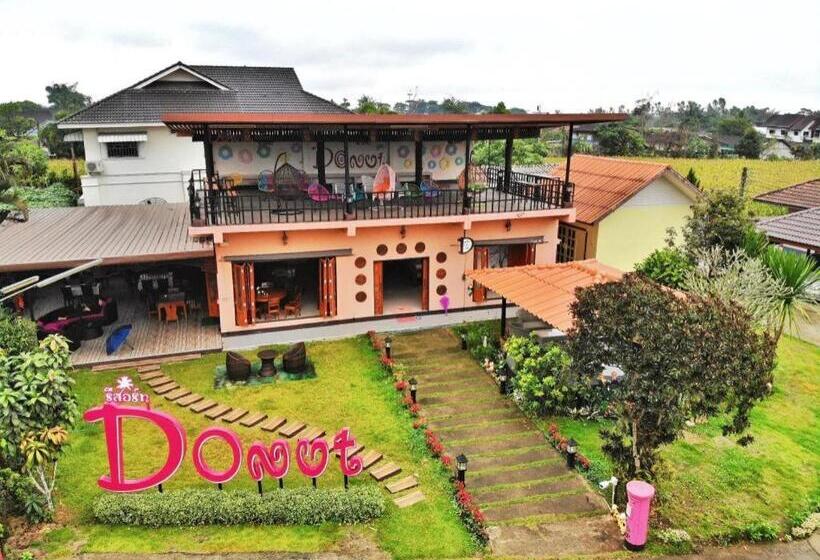 Hotel Donut Resort