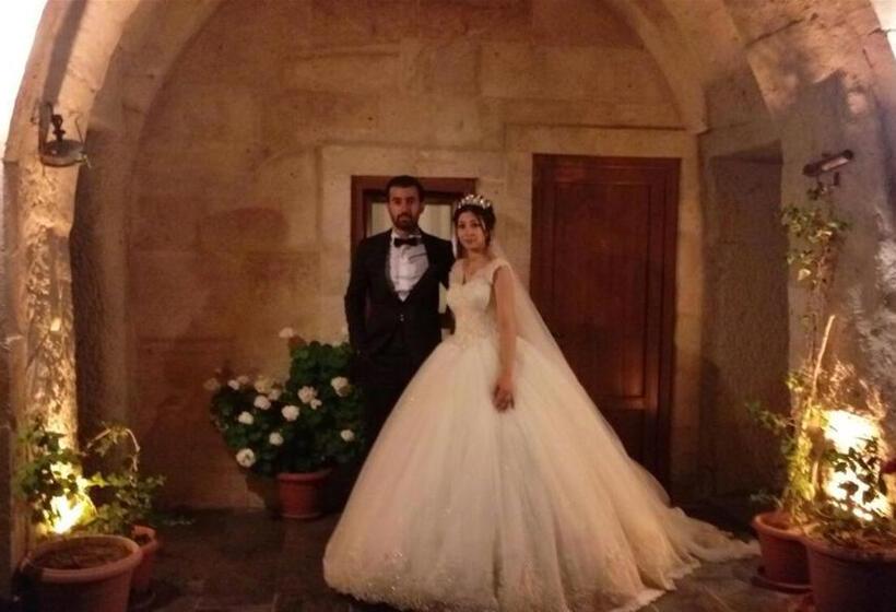 酒店 Falcon Cave Suites