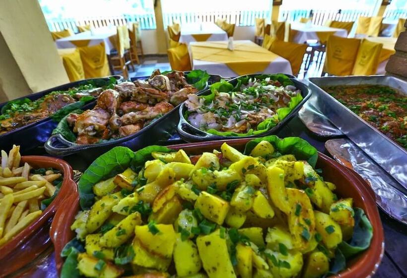 فندق Fazenda Village Montana