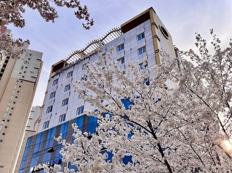 호텔 Golden Business