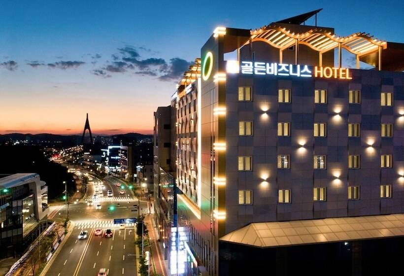 호텔 Golden Business