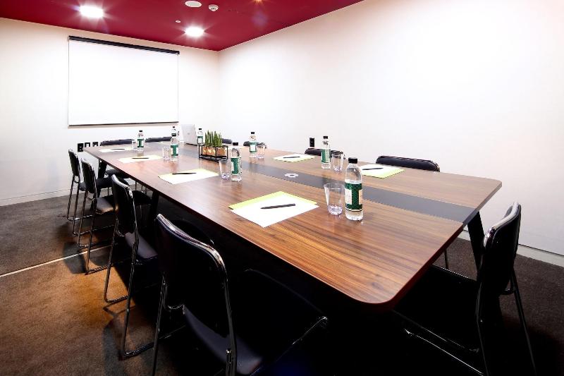 호텔 Golden Business