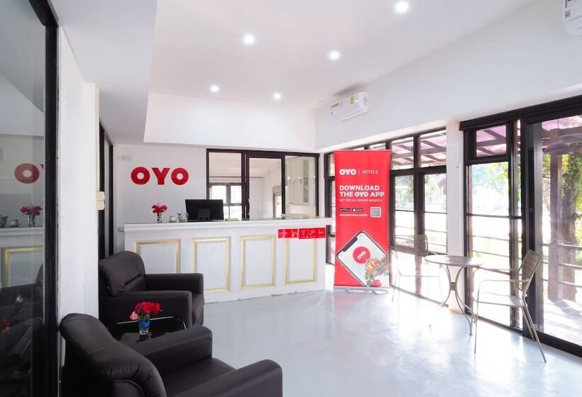 Отель Goldenville Villa