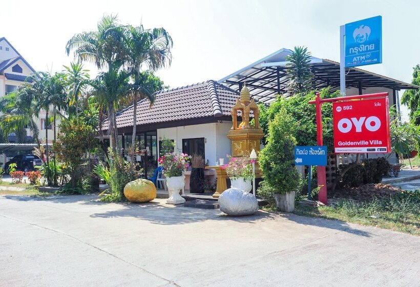 Отель Goldenville Villa