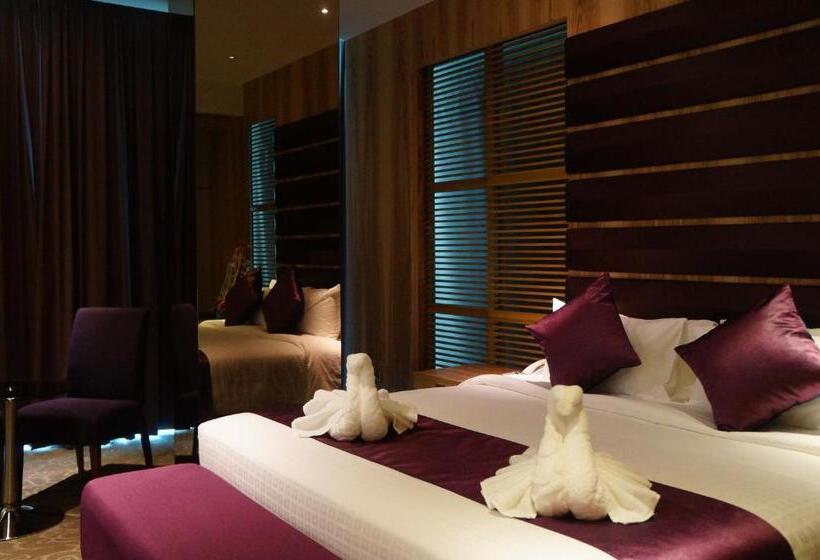 Greens Hotel & Suites