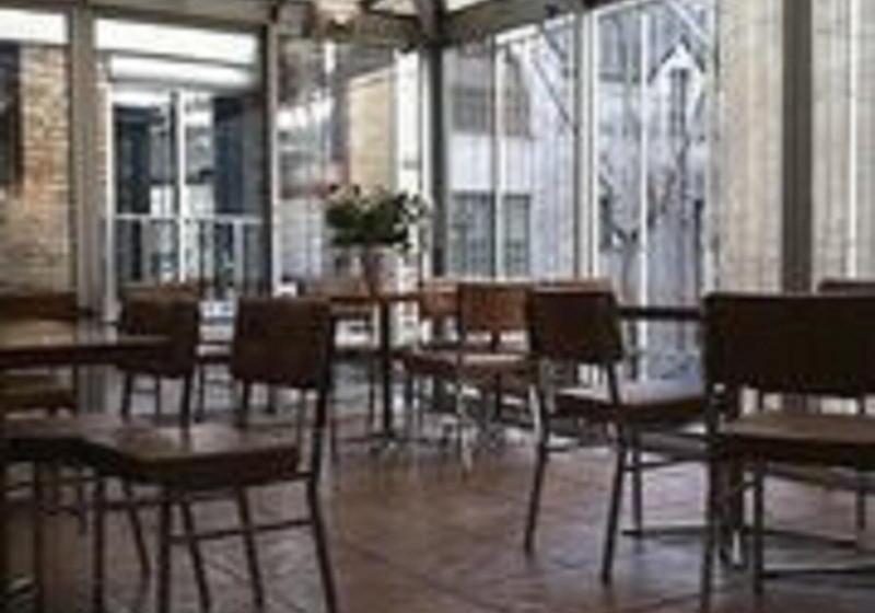 ホテル Hôtel De La Comète