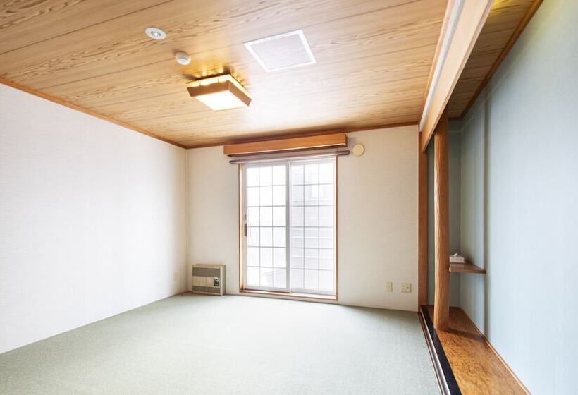 בית מלון כפרי The Heritage