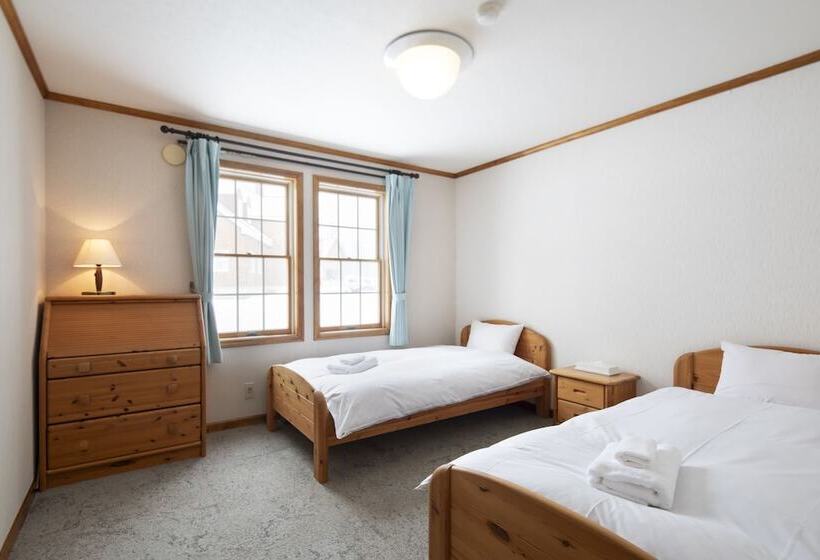 בית מלון כפרי The Heritage