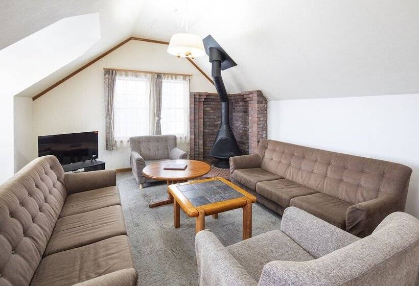 בית מלון כפרי The Heritage