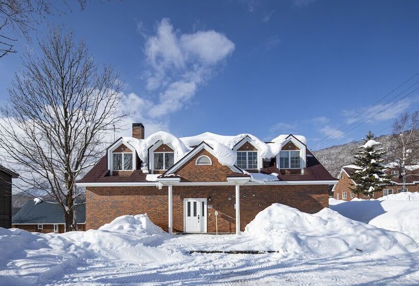 בית מלון כפרי The Heritage