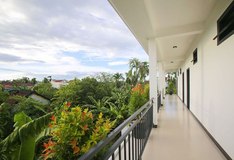 هتل Hoi An Hideaway Villa