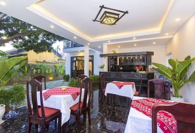 هتل Hoi An Hideaway Villa