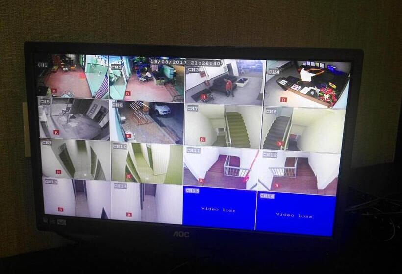 בית מלון כפרי Max Ferringhi