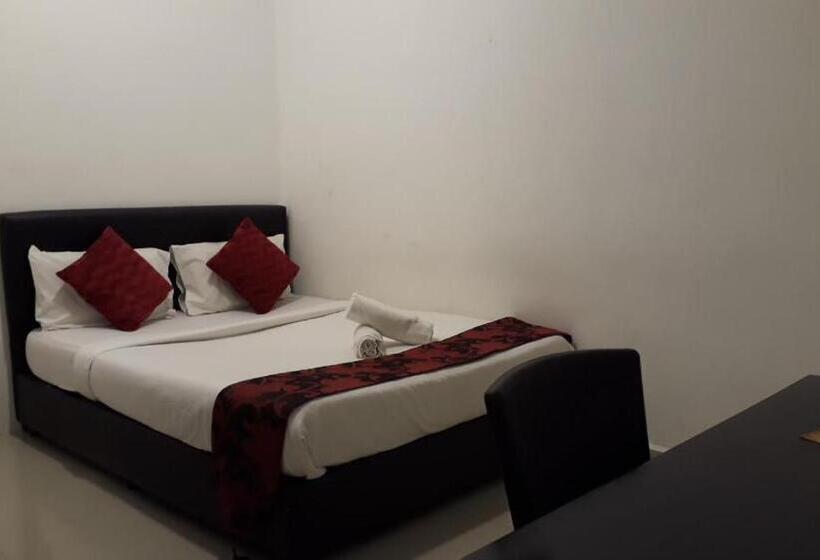 בית מלון כפרי Max Ferringhi