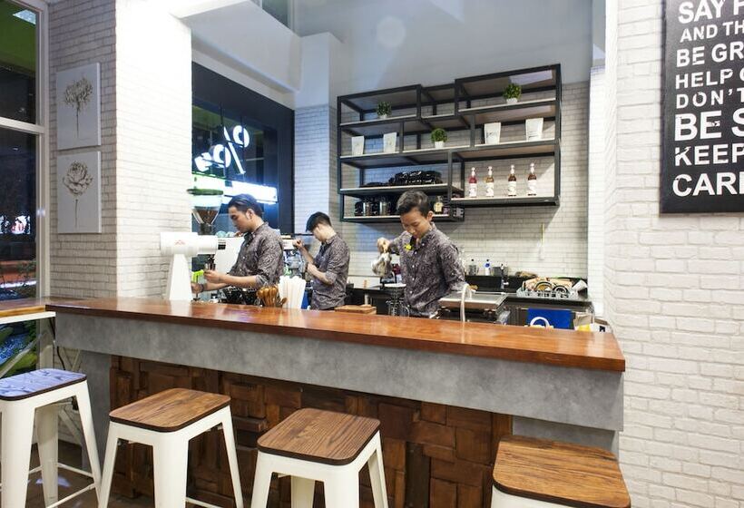 Maxonehotels At Dharmahusada   Surabaya