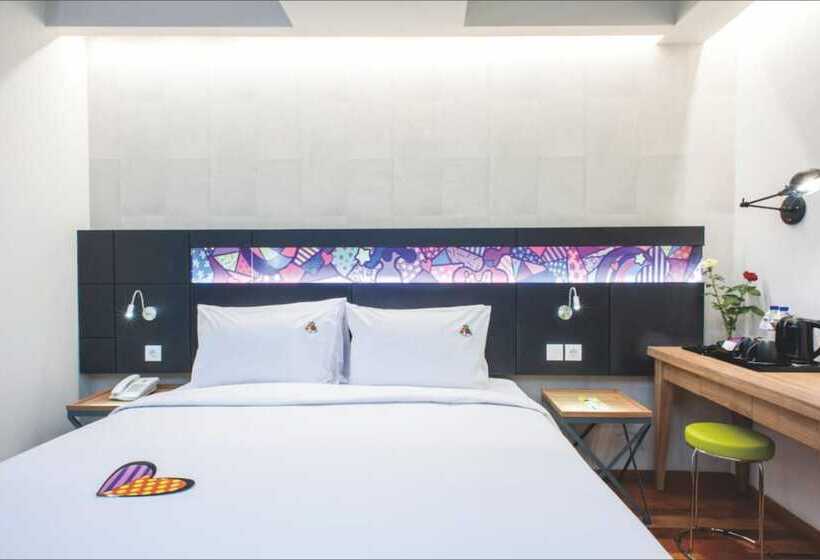 Maxonehotels At Dharmahusada   Surabaya