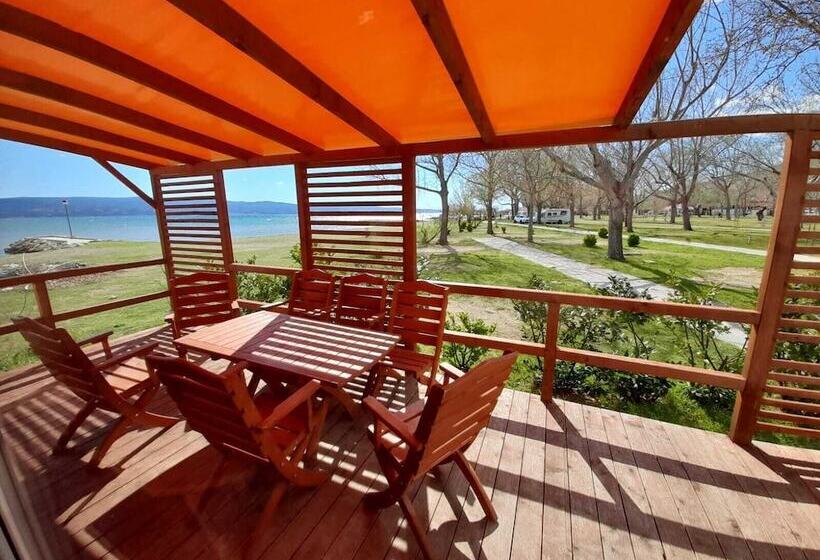 호텔 Mobile Homes Camp Galeb