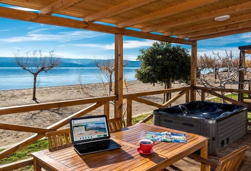 هتل Mobile Homes Camp Galeb