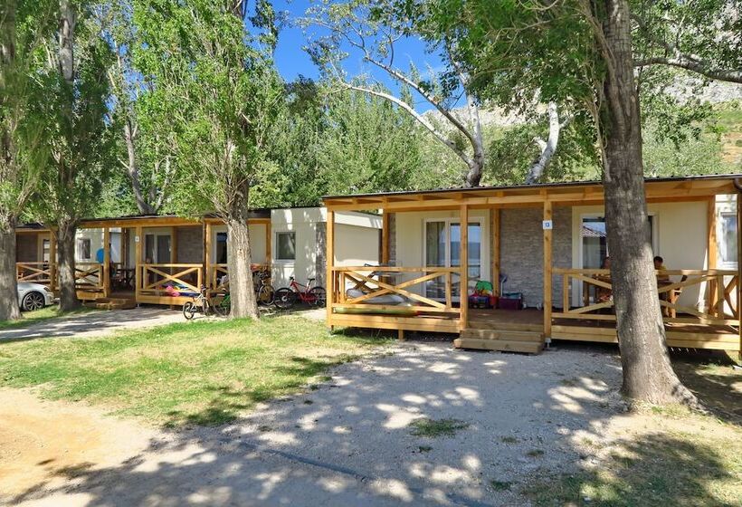 ホテル Mobile Homes Camp Galeb