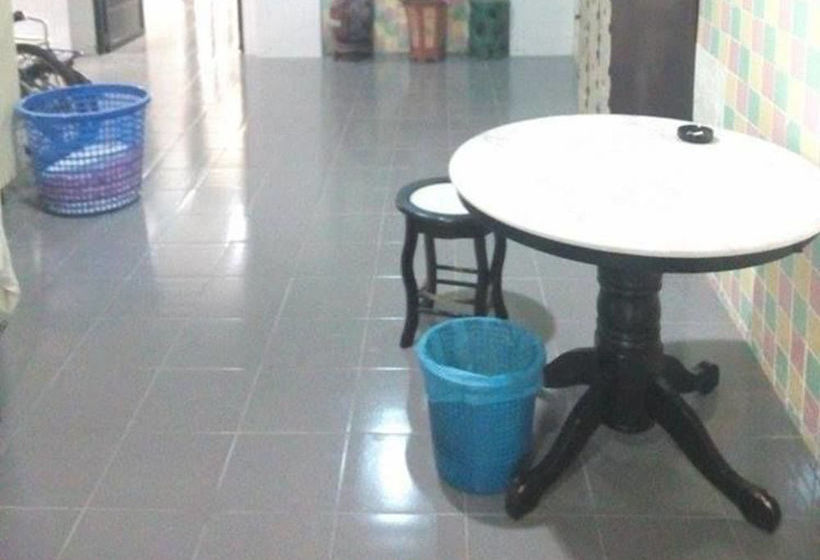 בית מלון כפרי Oasis Hostel