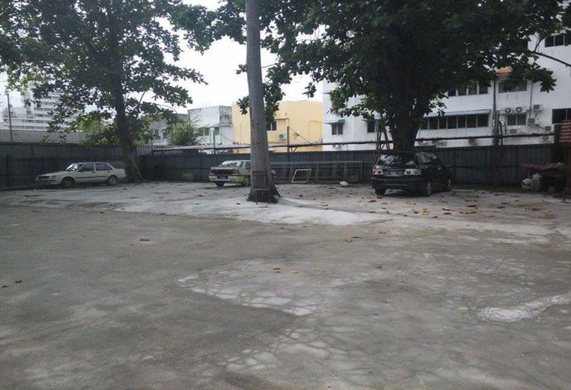 בית מלון כפרי Oasis Hostel