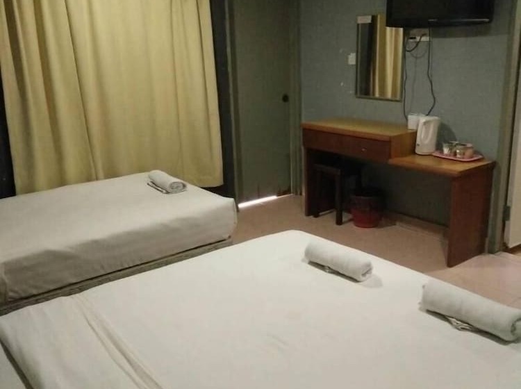 One Hotel Sadong Jaya