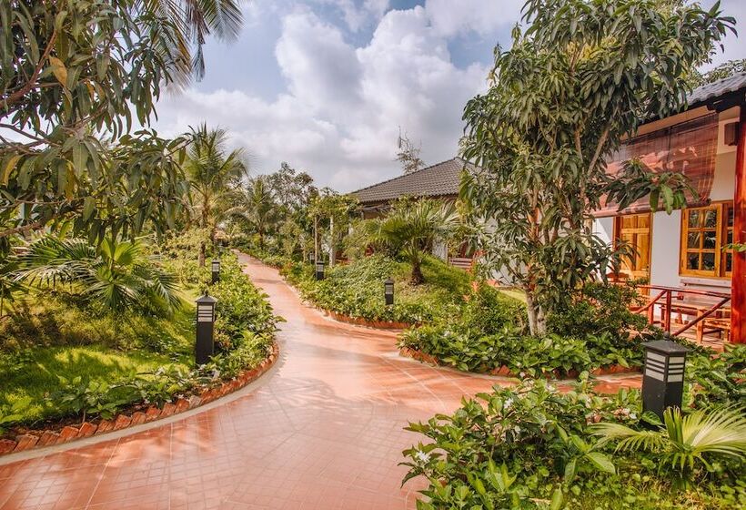 هتل Palm Hill Resort Phu Quoc