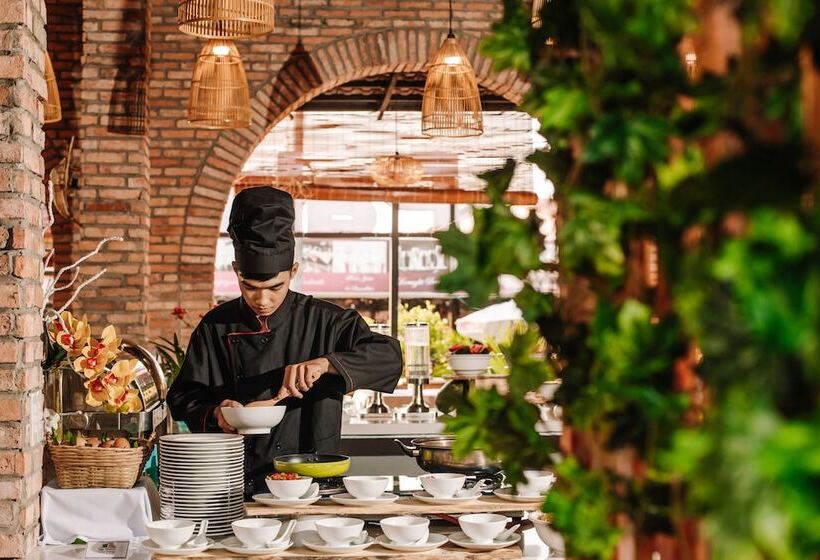 هتل Palm Hill Resort Phu Quoc