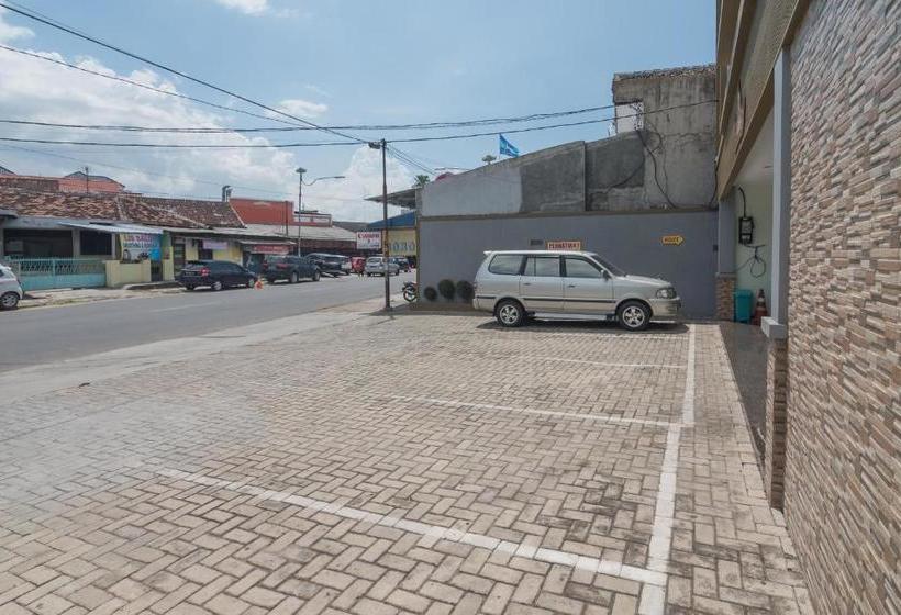 酒店 Reddoorz At Gatot Subroto Lampung