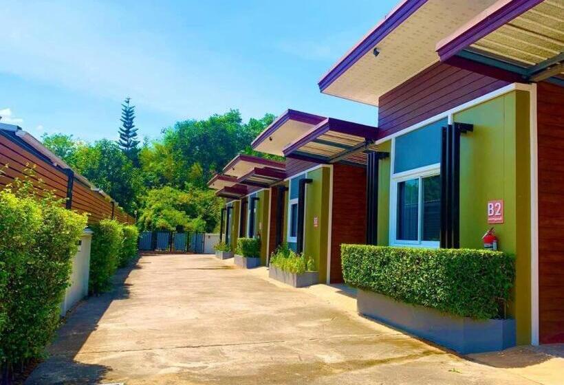 בית מלון כפרי Seree Grand Resort