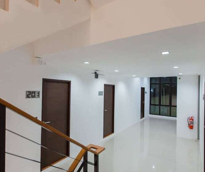 ホテル Thamm Residence