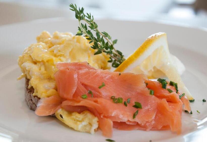 هتل The Mount Knysna