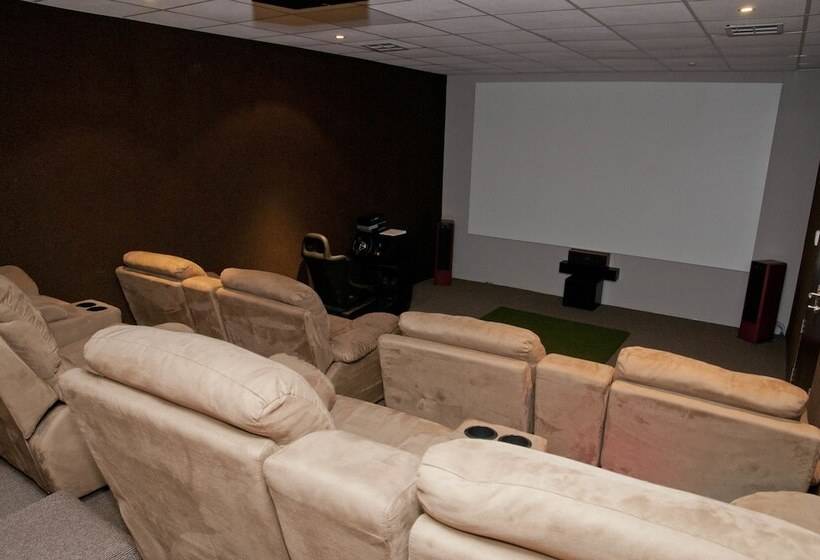 هتل The Mount Knysna