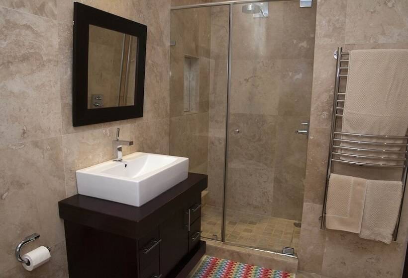 هتل The Mount Knysna