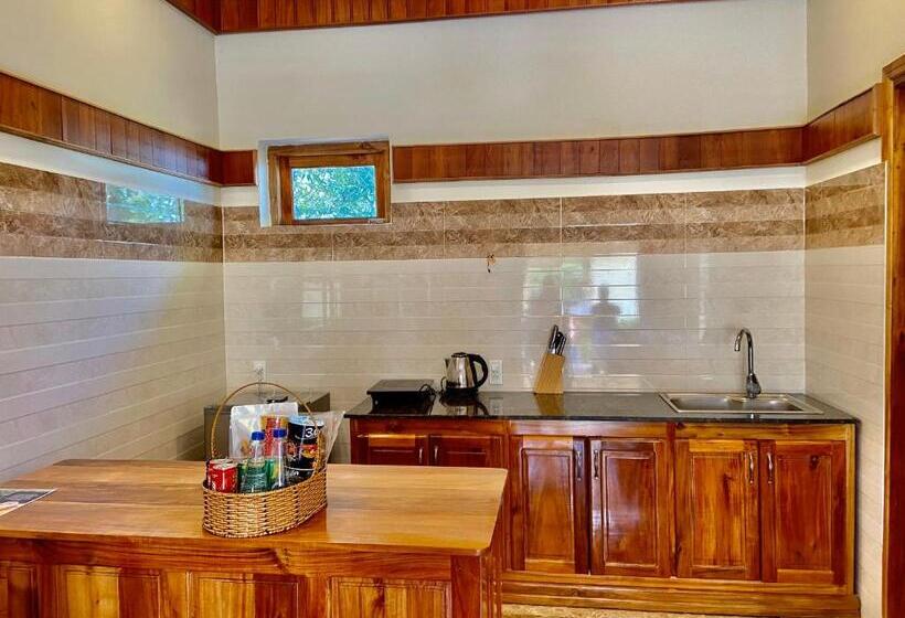 هتل Villa Lien Tho