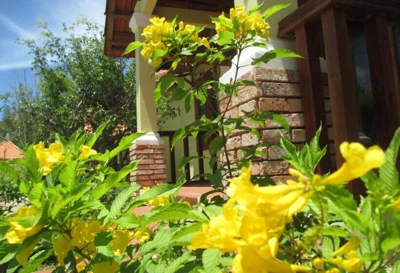 هتل Villa Lien Tho