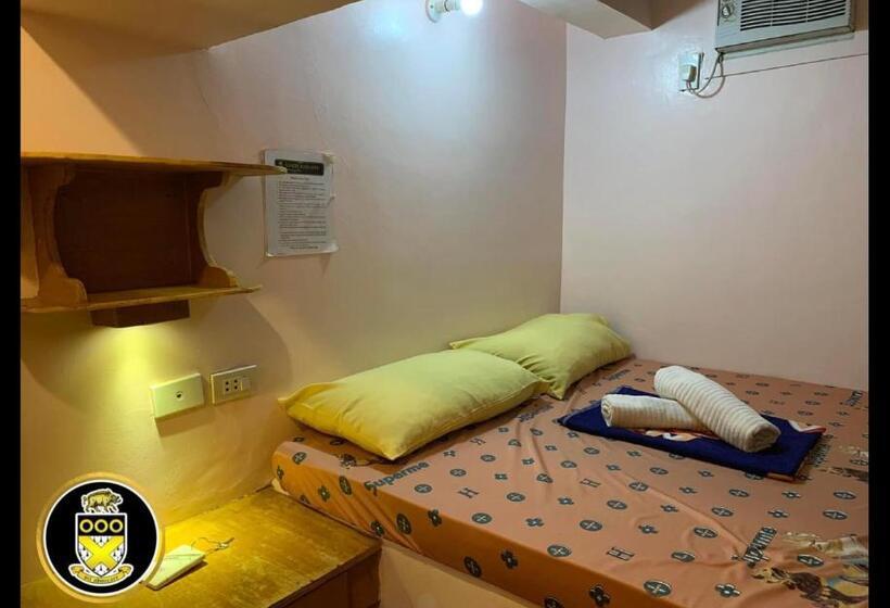 בית מלון כפרי White Knights Dumaguete