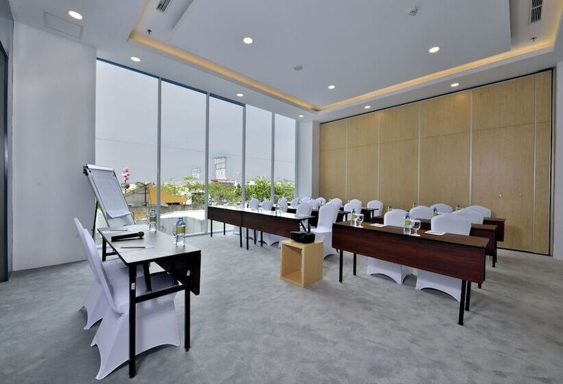 Whiz Hotel Sudirman Pekanbaru