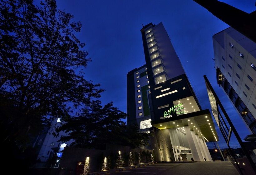 Whiz Hotel Sudirman Pekanbaru