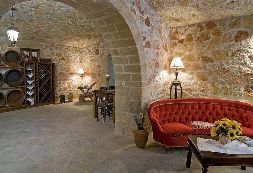 Klymeni Traditional Homes