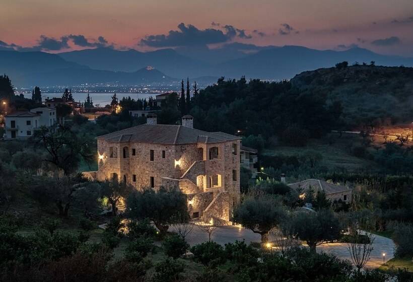 Klymeni Traditional Homes